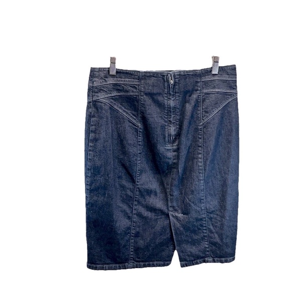 Ann Taylor Blue Denim dark wash jean  Skirt Size 8 back zip boho minimalist - Picture 2 of 7